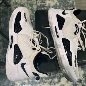 Paul George signature Nike PG 5 basketball shoes size 11.5